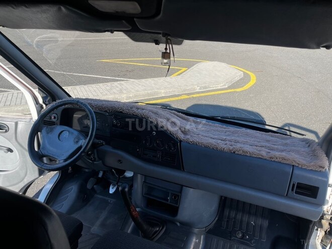 Mercedes Sprinter 208 1999, 458,000 km - 2.9 л - Zaqatala