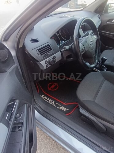 Opel Astra 2005, 331,100 km - 1.4 l - Bakı