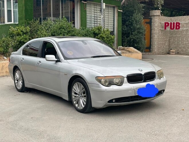 BMW 735 2001, 350,000 km - 3.6 л - Xudat