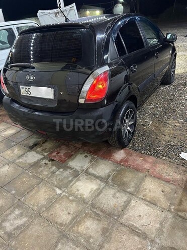 Kia Rio 2006, 413,264 km - 1.5 l - Salyan
