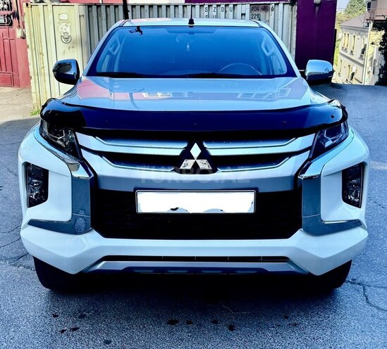 Mitsubishi L200 2023, 62,000 km - 2.4 l - Bakı