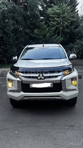 Mitsubishi L200 2023, 62,000 km - 2.4 l - Bakı