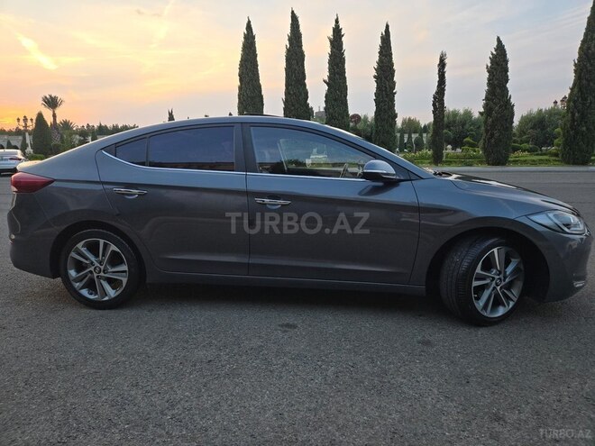 Hyundai Elantra 2016, 180,000 km - 1.6 l - Bakı