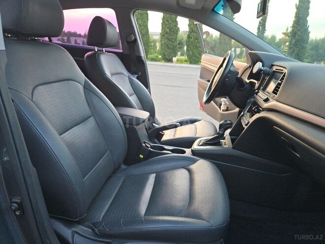 Hyundai Elantra 2016, 180,000 km - 1.6 l - Bakı