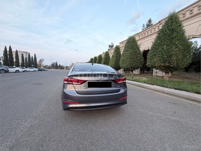 Hyundai Elantra 2016, 180,000 km - 1.6 l - Bakı