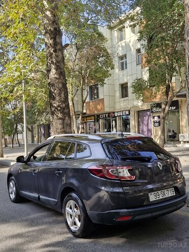 Renault Megane 2011, 382,000 km - 1.5 l - Mingəçevir