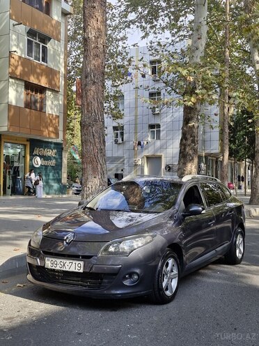 Renault Megane 2011, 382,000 km - 1.5 l - Mingəçevir