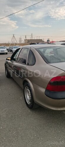 Opel Vectra 1996, 255,556 km - 2.0 l - Quba