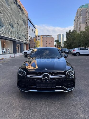 Mercedes GLC 300 4MATIC Coupe 2020, 100,000 km - 2.0 л - Bakı
