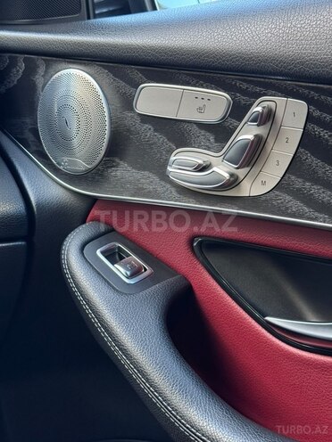 Mercedes GLC 300 4MATIC Coupe 2020, 100,000 km - 2.0 л - Bakı