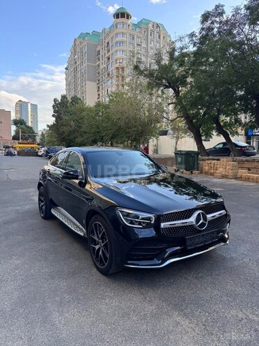 Mercedes GLC 300 4MATIC Coupe 2020, 100,000 km - 2.0 л - Bakı