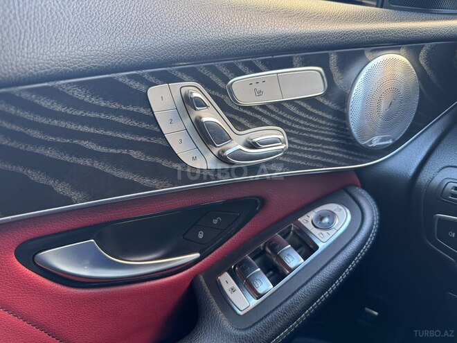 Mercedes GLC 300 4MATIC Coupe 2020, 100,000 km - 2.0 л - Bakı