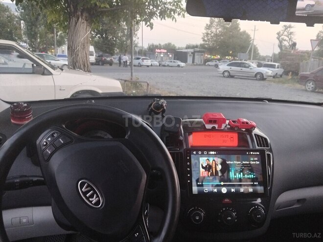Kia  2008, 244,447 km - 1.4 л - Qəbələ