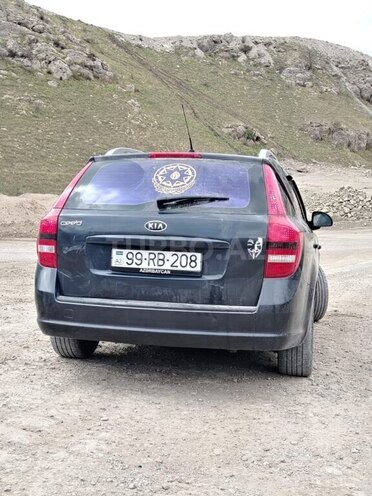Kia  2008, 244,447 km - 1.4 л - Qəbələ