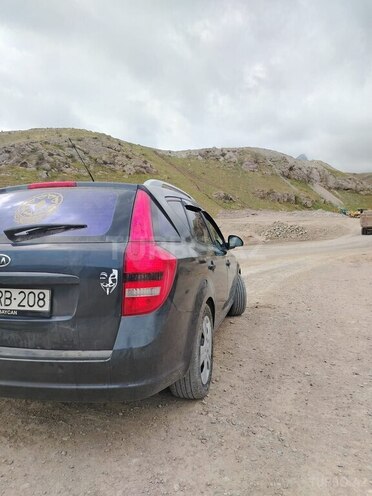Kia  2008, 244,447 km - 1.4 л - Qəbələ