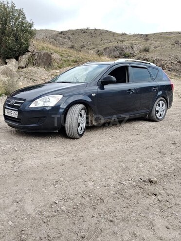 Kia  2008, 244,447 km - 1.4 л - Qəbələ