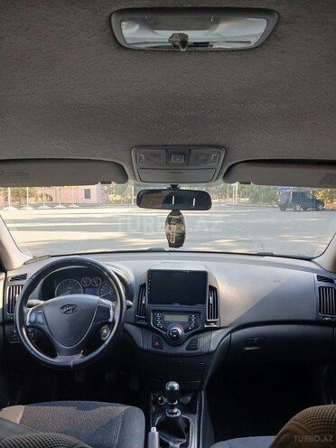Hyundai i30 2008, 261,000 km - 1.6 l - Mingəçevir