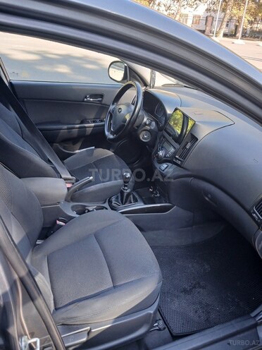 Hyundai i30 2008, 261,000 km - 1.6 l - Mingəçevir