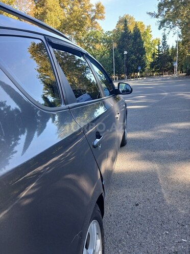 Hyundai i30 2008, 261,000 km - 1.6 l - Mingəçevir
