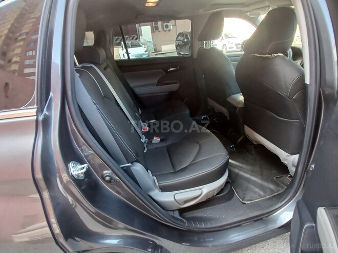 Toyota Highlander 2022, 26,000 km - 2.5 л - Bakı