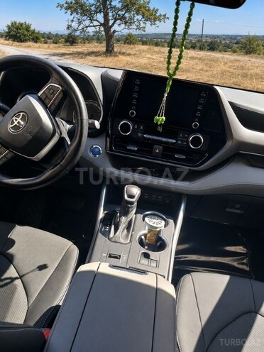 Toyota Highlander 2022, 26,000 km - 2.5 л - Bakı