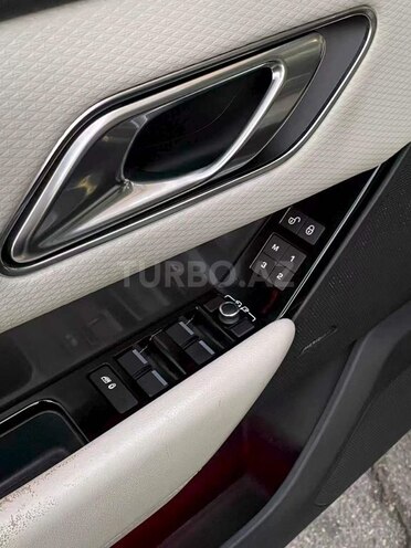 Land Rover RR Velar 2018, 130,200 km - 2.0 л - Bakı