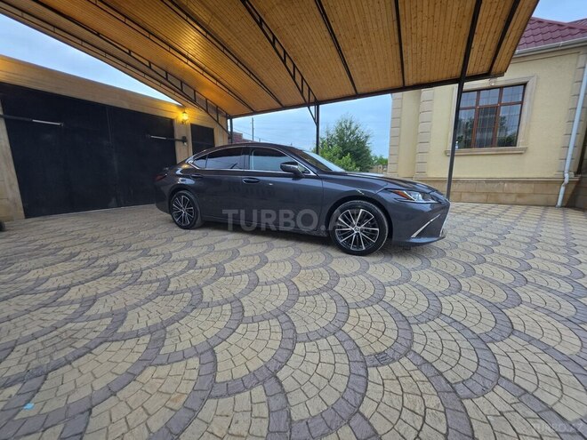 Lexus ES 300h 2024, 41,000 km - 2.5 l - Bakı