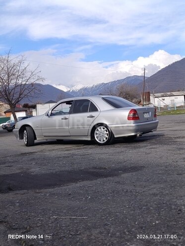 Mercedes C 220 1995, 320,180 km - 2.2 l - Zaqatala