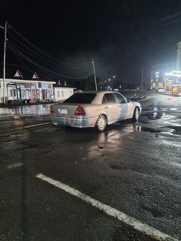 Mercedes C 220 1995, 320,180 km - 2.2 l - Zaqatala