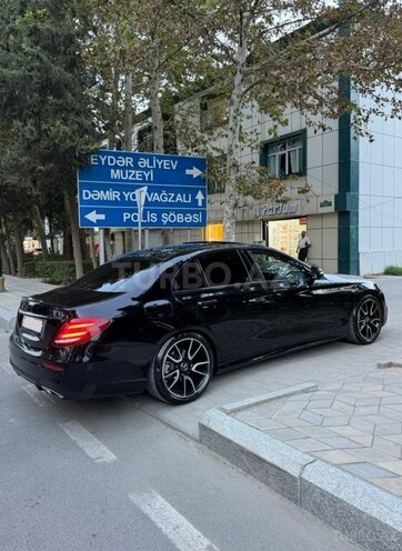 Mercedes E 300 2017, 131,000 km - 2.0 l - Mingəçevir