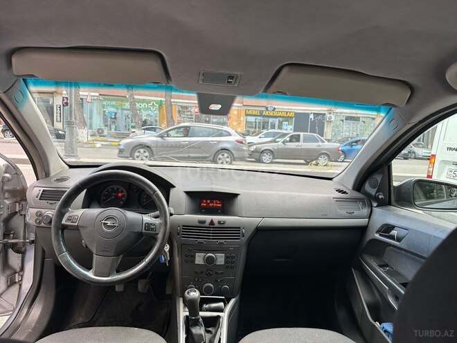 Opel Astra 2005, 231,000 km - 1.4 l - Bakı