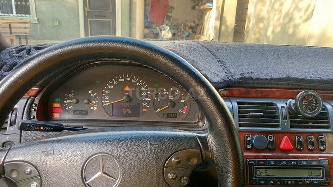 Mercedes E 220 1999, 500,000 km - 2.2 l - Bakı