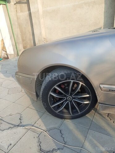 Mercedes E 220 1999, 500,000 km - 2.2 l - Bakı