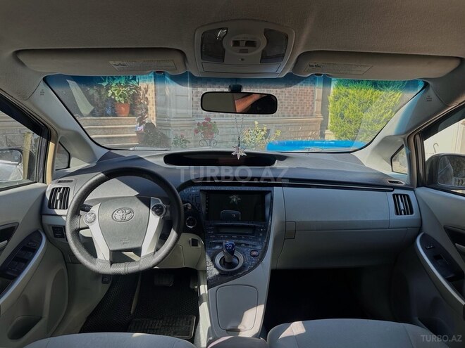 Toyota Prius 2011, 370,000 km - 1.8 л - Bakı