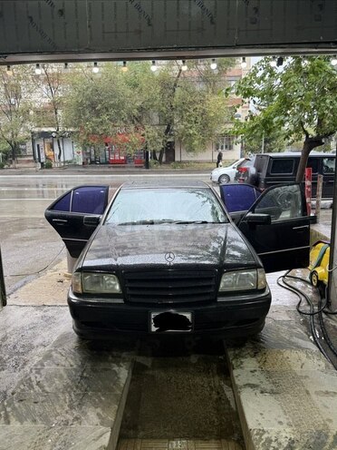 Mercedes C 240 1998, 245,450 km - 2.4 l - Bakı