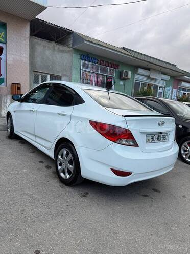 Hyundai Accent 2011, 280,000 km - 1.4 l - Siyəzən