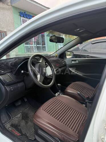 Hyundai Accent 2011, 280,000 km - 1.4 l - Siyəzən