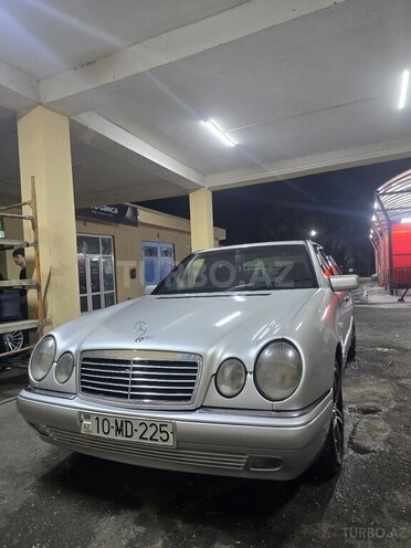 Mercedes E 240 1999, 999,900 km - 2.4 l - Gəncə