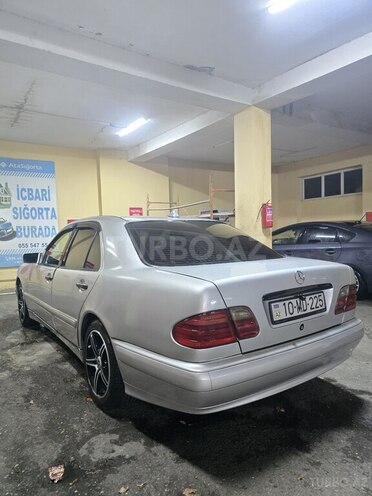 Mercedes E 240 1999, 999,900 km - 2.4 l - Gəncə