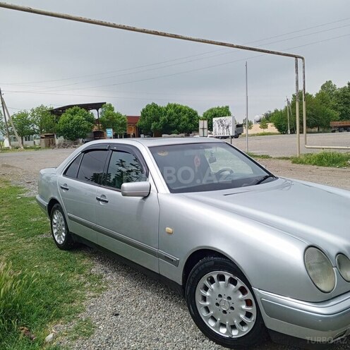 Mercedes E 200 1997, 336,000 km - 2.0 l - Goranboy