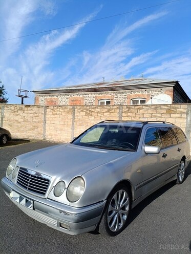 Mercedes E 200 1998, 611,750 km - 2.0 l - Zaqatala