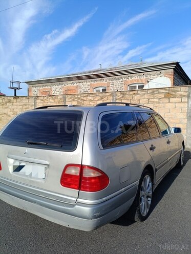 Mercedes E 200 1998, 611,750 km - 2.0 l - Zaqatala