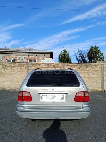 Mercedes E 200 1998, 611,750 km - 2.0 l - Zaqatala