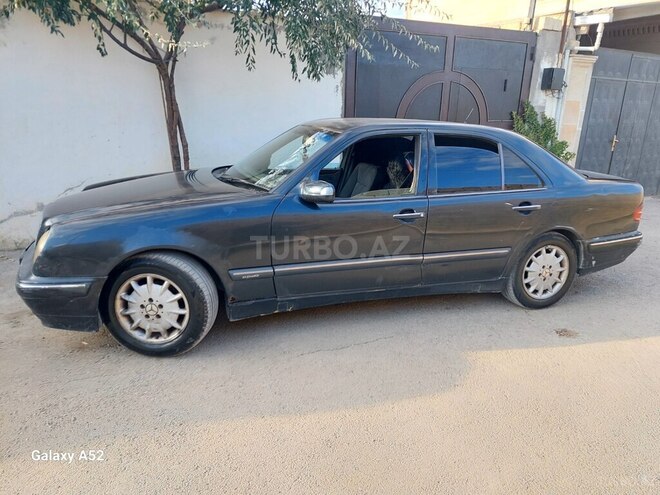 Mercedes E 220 2002, 866,865 km - 2.2 l - Bakı