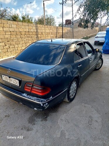 Mercedes E 220 2002, 866,865 km - 2.2 l - Bakı