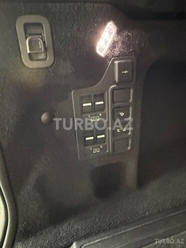Land Rover Discovery 2022, 104,000 km - 2.0 l - Bakı