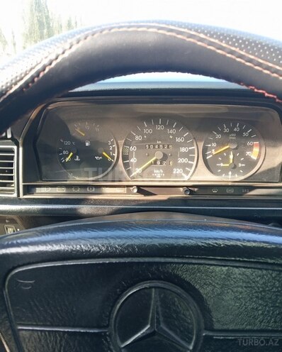 Mercedes 190 1993, 510,000 km - 2.0 л - Salyan