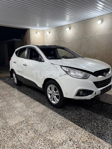 Hyundai ix35 2010, 203,198 km - 2.0 л - Bakı