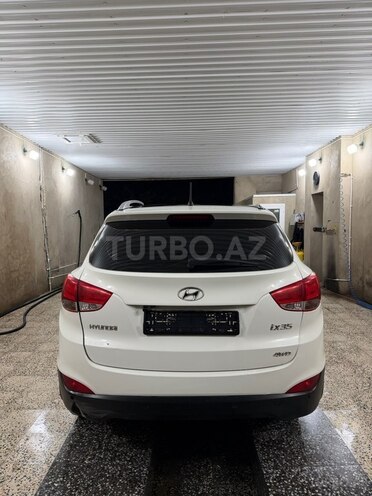 Hyundai ix35 2010, 203,198 km - 2.0 л - Bakı
