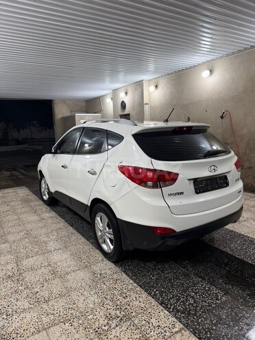 Hyundai ix35 2010, 203,198 km - 2.0 л - Bakı